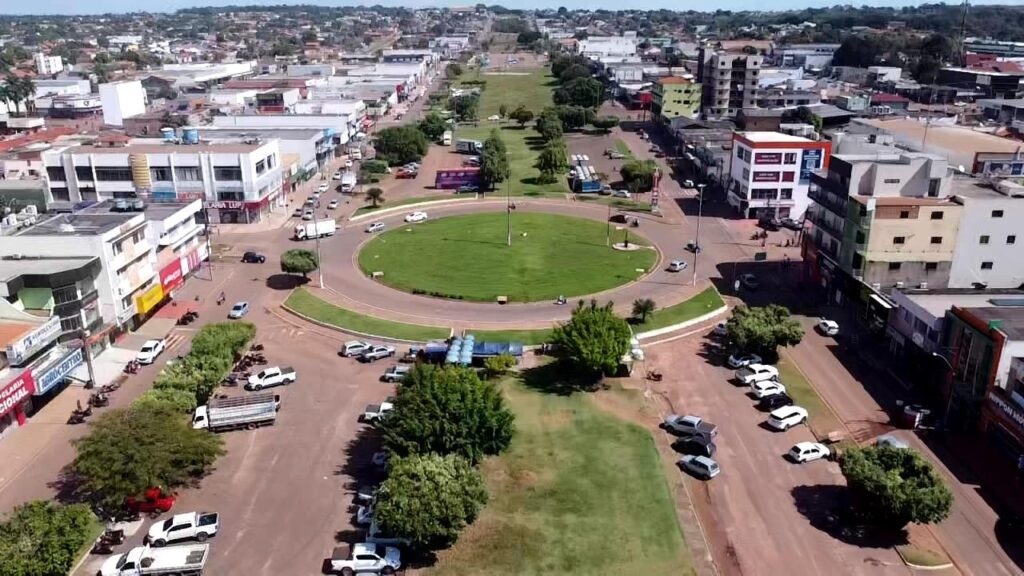 A Prefeitura de Rolim de Moura, em Rondônia, abriu processo seletivo simplificado para atuar na área da educação, com oportunidades voltadas principalmente para apoio escolar.